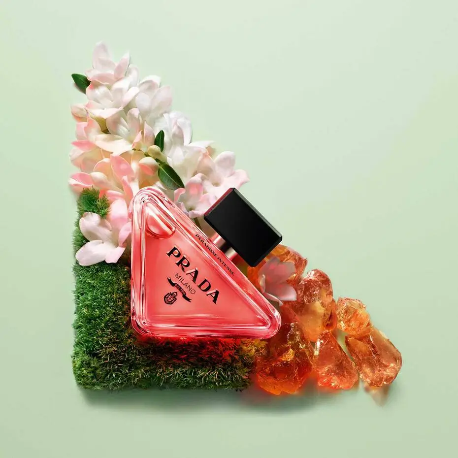Hương thơm của Prada Paradoxe Intense